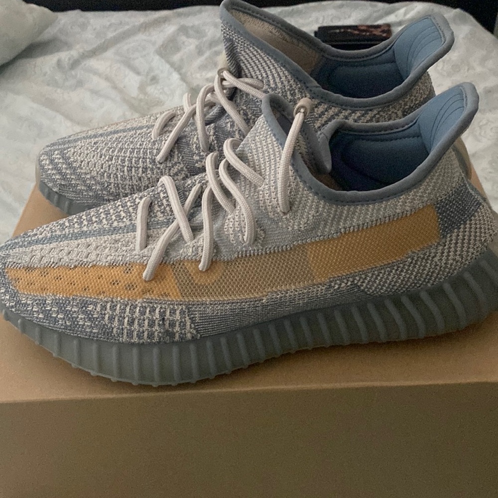 adidas Yeezy Boost 350 V2